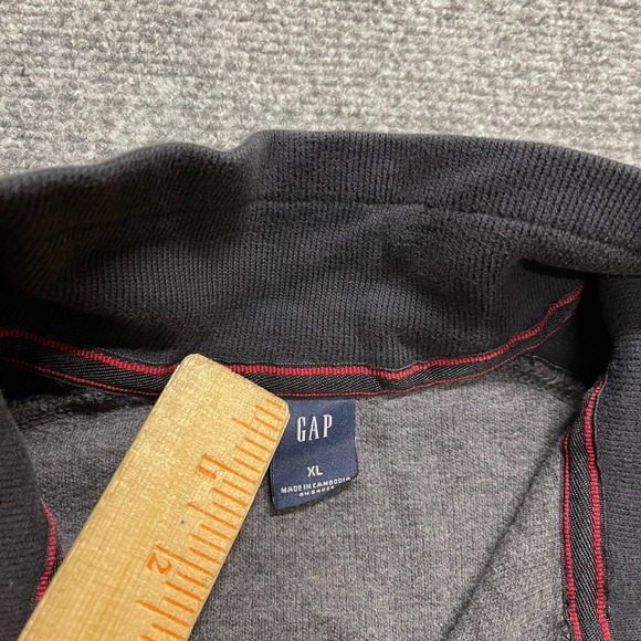 Vintage GAP Men's Black and Gray 1/4 Zip Pullover Sweater - Picture 4 of 8